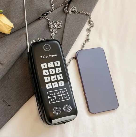 Phone Shaped Purse - Picture 4 of 5